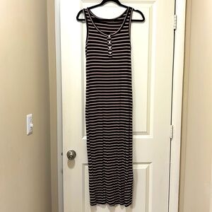 Striped stretchy maxi dress